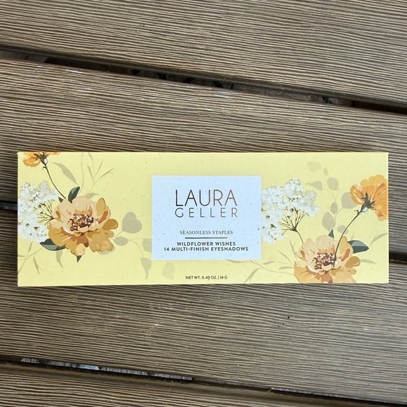 Laura Geller Other - Laura Geller Floral Eyeshadow Palette
